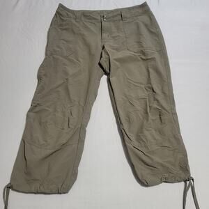 Womens Green Patagona Hiking Capris Size 10 Inseam 22" Waist 17"